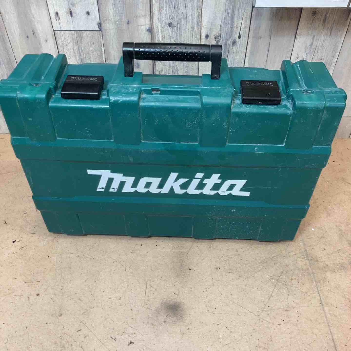 Makita - ☆約46%OFF☆マキタ　電動ハンマ　HM1213C 外箱に傷あります。 Amazon | マキタ(Makita) 電動ハンマ (SDSマックスシャンク