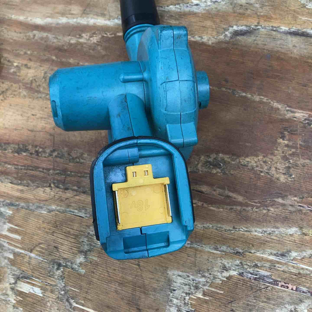 ☆マキタ(makita) コードレスブロワ UB142DZ【柏店】