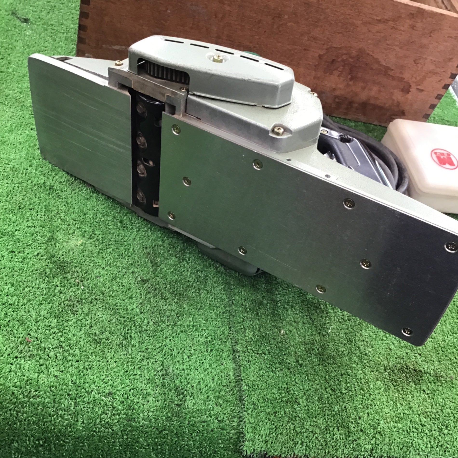 現状品・保証なし】〇マキタ(makita) 136mm電子カンナ 1804C【桶川店 現状品・保証なし】〇マキタ(makita) 136mm電子カンナ 1804C【桶川店