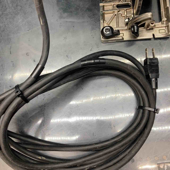 ★マキタ(makita) 電子造作用精密マルノコ 5711C【川越店】