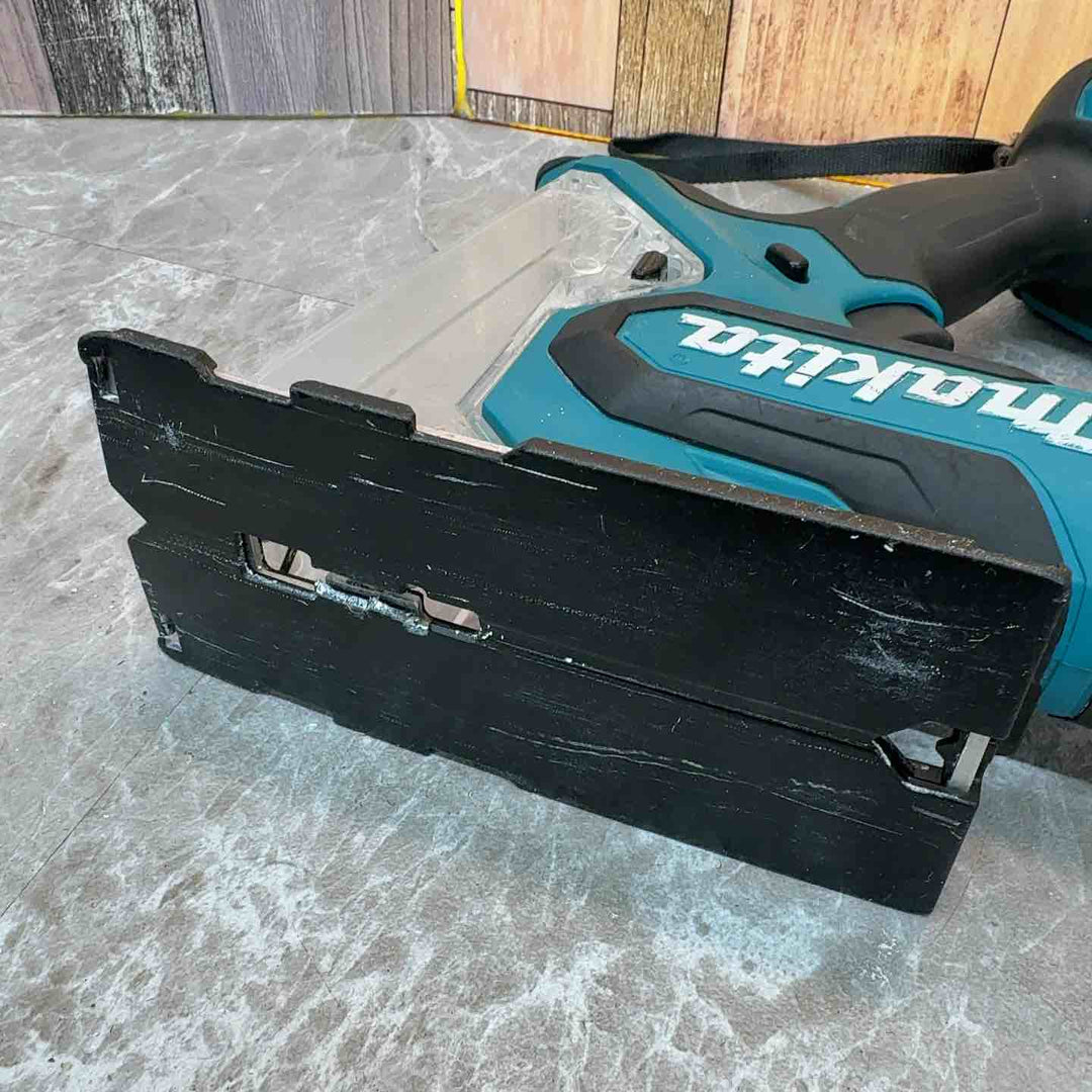 ★マキタ(makita) コードレスボードカッタ SD180DZ【八潮店】