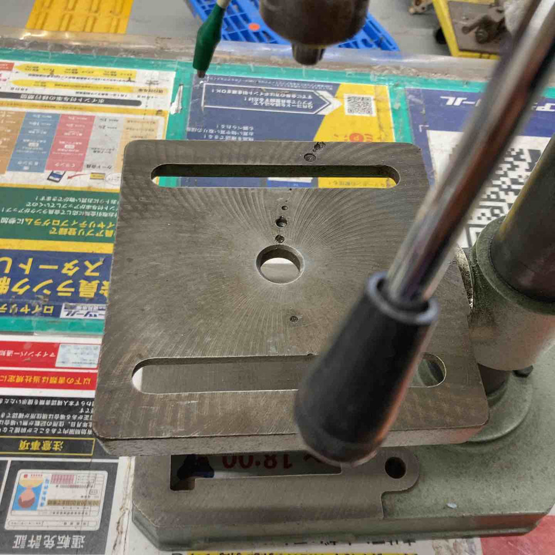 ◇マキタ(makita) 卓上ボール盤 TB130　ベルト交換推奨【戸田店】
