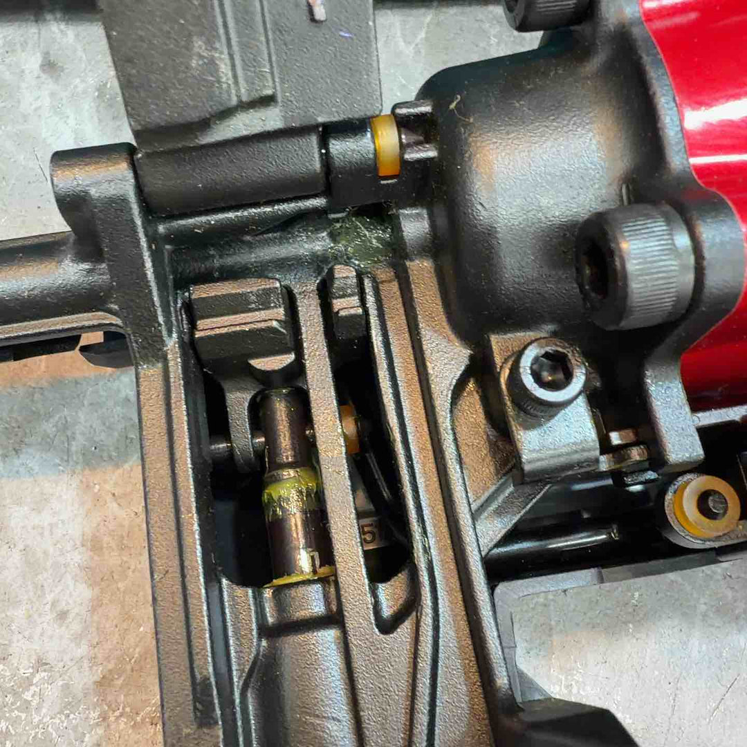 ★マキタ(makita) 高圧エア釘打ち機 AN250HC【八潮店】