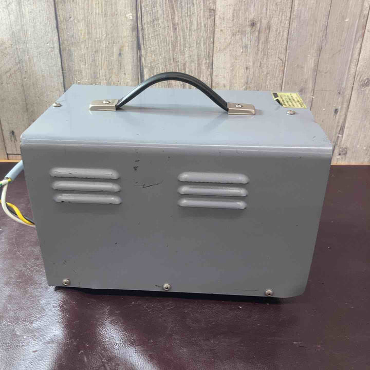 【中古品】育良精機(IKURA) ポータブルトランス PT-30T 昇降圧兼用【東大和店】