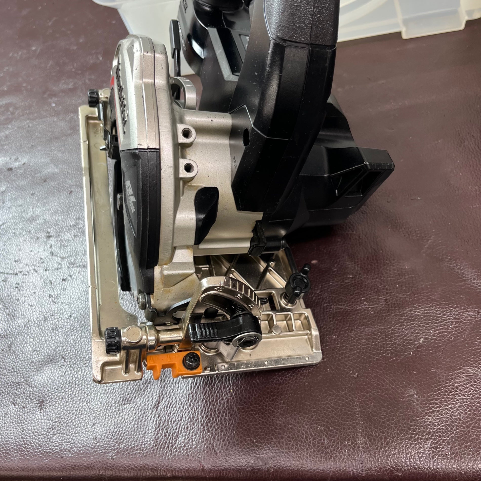 【中古品】★マキタ(makita) コードレス丸のこ HS474DRGXB【東大和店】 中古品】☆マキタ(makita) コードレス丸のこ HS474DRGXB【東大和店