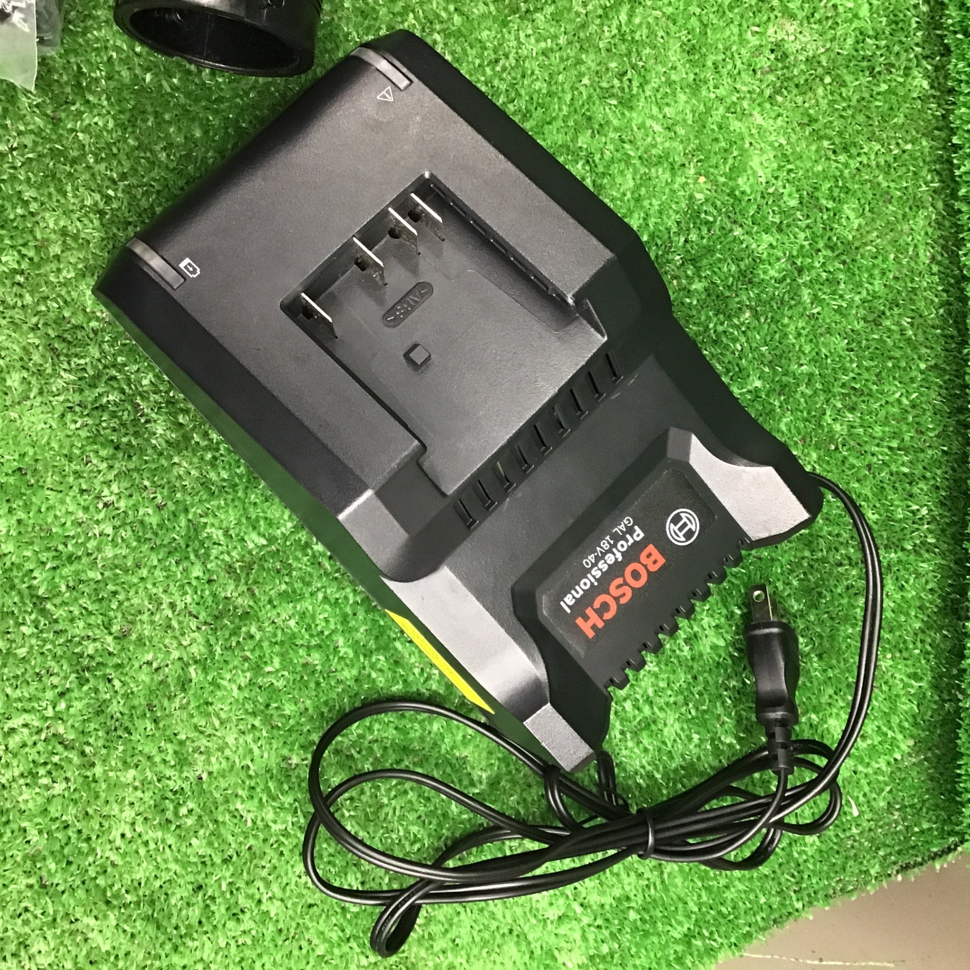 BOSCH GBL18V-120 充電式ブロアー【リライズ市川行徳店】【店頭取引限定】【中古】ITCXK4O02BKG BOSCH GBL18V-120 充電式ブロアー【リライズ市川行徳店】【店頭取引