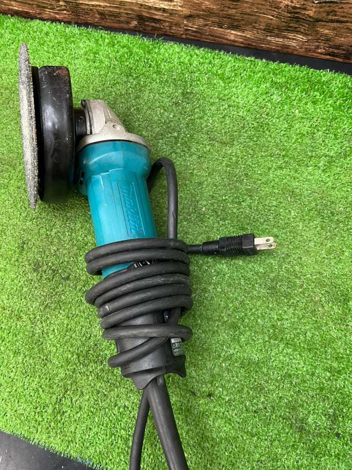 マキタ(makita) 125mm ディスクグラインダ 9535B 回転数	9,000min-1[回転/分]【川越店】
