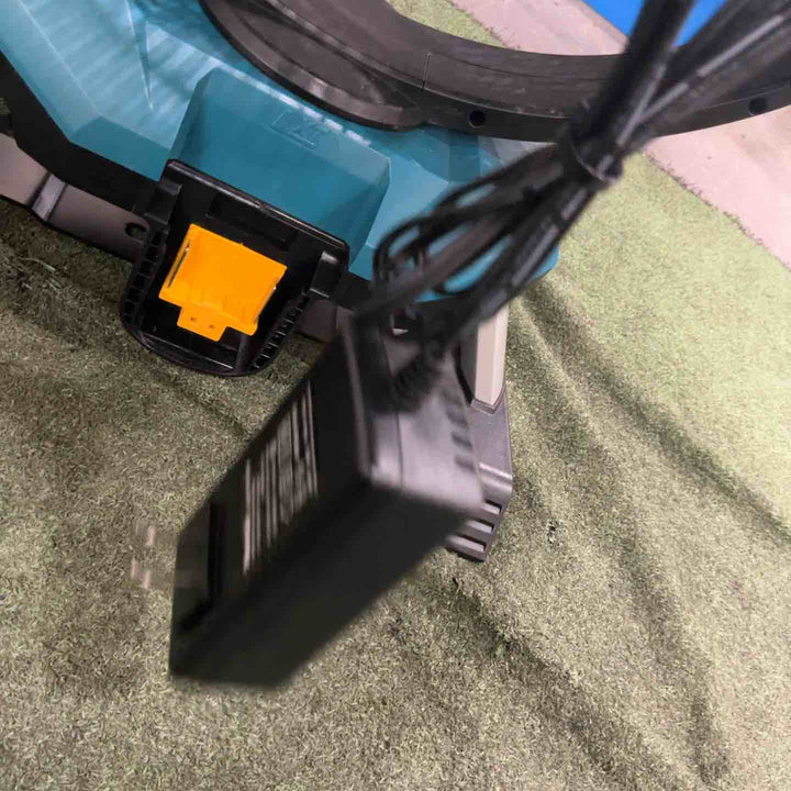 ◇マキタ(makita) コードレスファン CF301DZ 14.4V/18V 兼用 動作確認済【川口店】