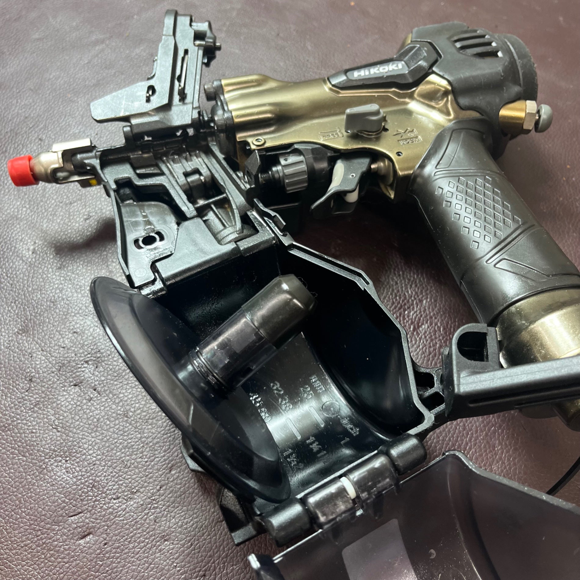 中古品】 ハイコーキ(HIKOKI ※旧:日立工機) 高圧エア釘打ち機 NV50H2(S