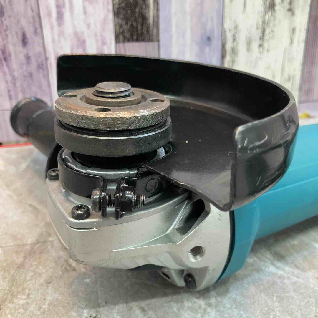 ☆マキタ(makita) 125mm ディスクグラインダ 9535B【八潮店】