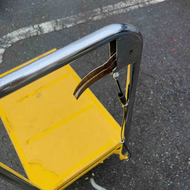 【店頭受取り限定】メーカー・型式不明 油圧台車 150kg【岩槻店】