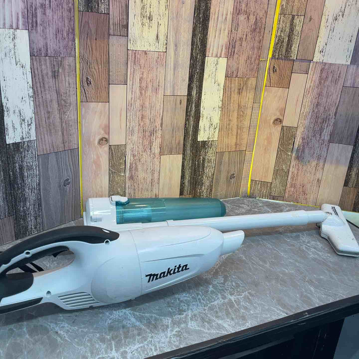 ◇マキタ(makita) コードレスクリーナー CL180FDZW【八潮店】