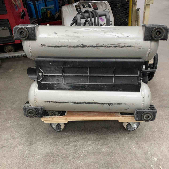 ☆マキタ(makita) エアコンプレッサー AC460XL【川崎店】