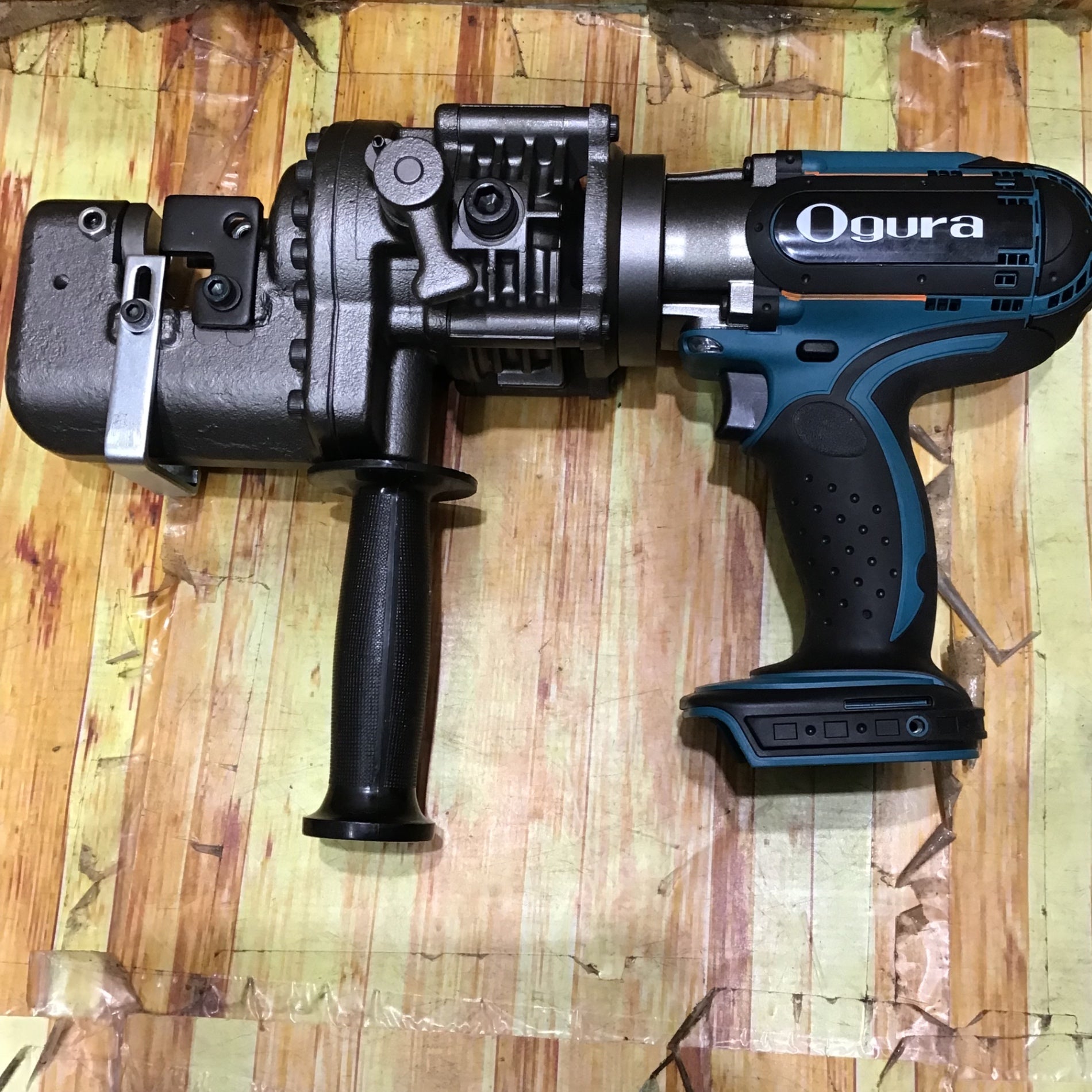 オグラ Ogura HPC-615DF 18V コードレスパンチャー【船橋馬込店】【店頭取引限定】【中古】ITNB3XSBOT3M HPC-615DF コードレスパンチャー 1台 オグラ 【通販モノタロウ】