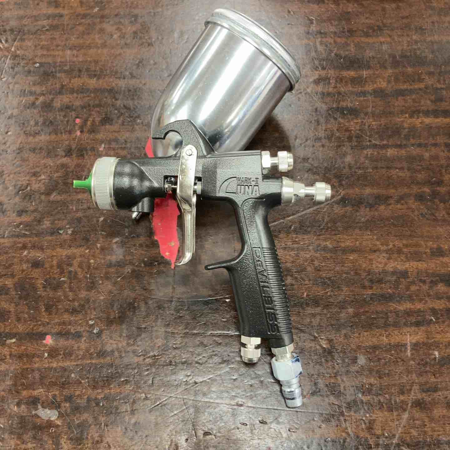 デビルビス DEMI スプレーガン【野田愛宕店】【店頭取引限定】【中古】管理番号：ITDO36ZUO8N2 デビルビス DEMI2-DL8-1.1G-GM-150FA 限定カラー 塗料カップ