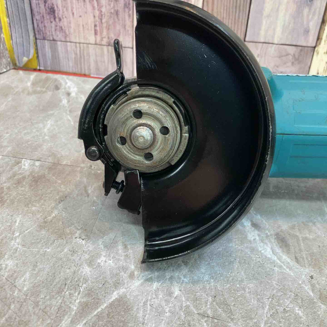 ☆マキタ(makita) 100mmコードレスディスクグラインダ GA404DZN (GA404DN)【八潮店】