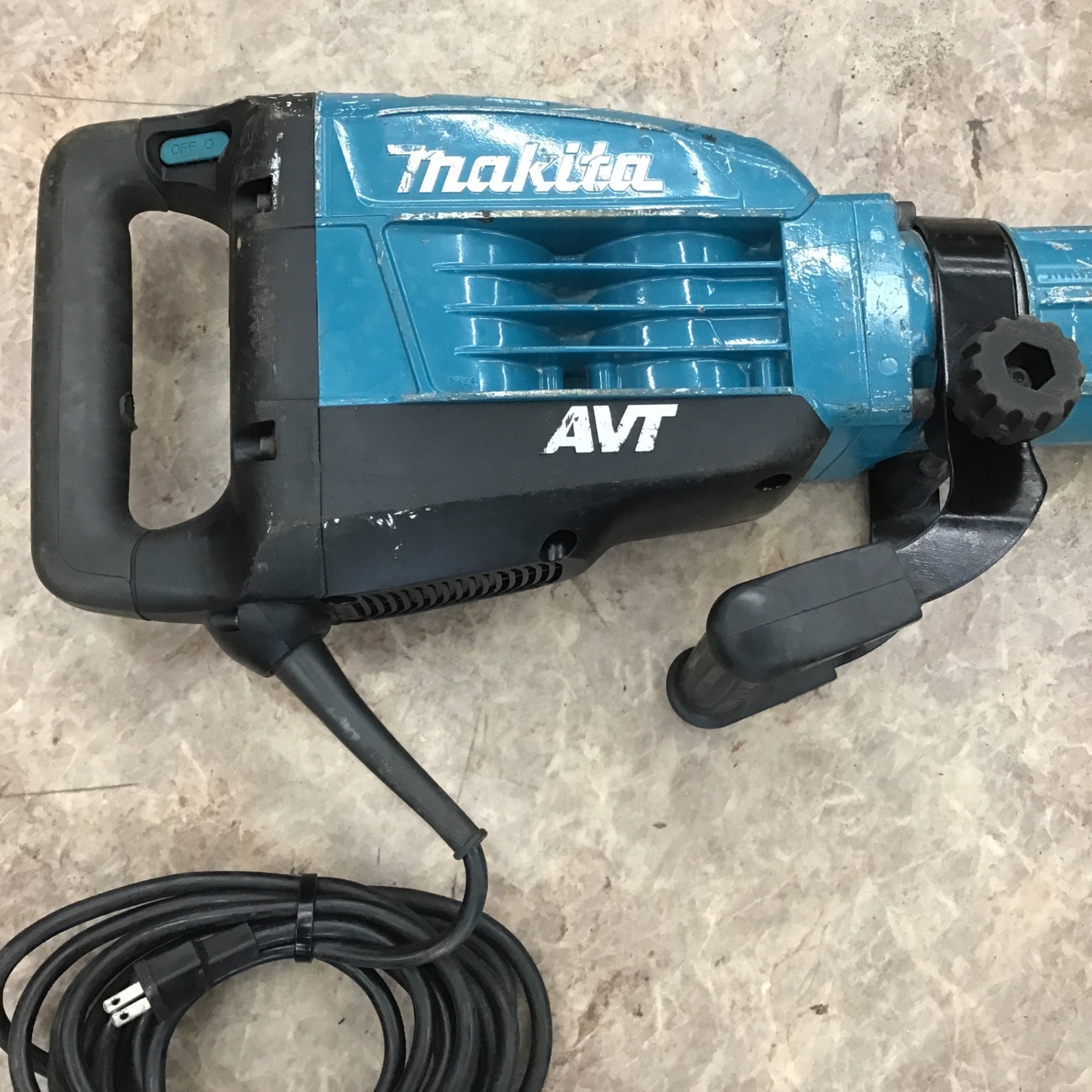 店頭受取り限定】☆マキタ(makita) 電動ハンマ HM1317C【所沢店