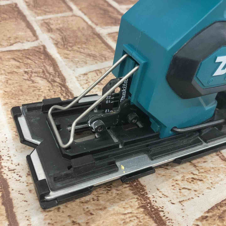 ★マキタ(makita) コードレスボードカッタ SD180DZ【所沢店】