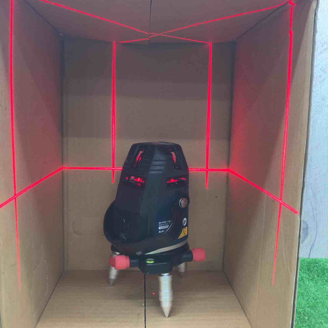◇ボッシュ(BOSCH) 電子整準方式 ・レーザー墨出し器 GLL8-40ELR【富山店】◇SC