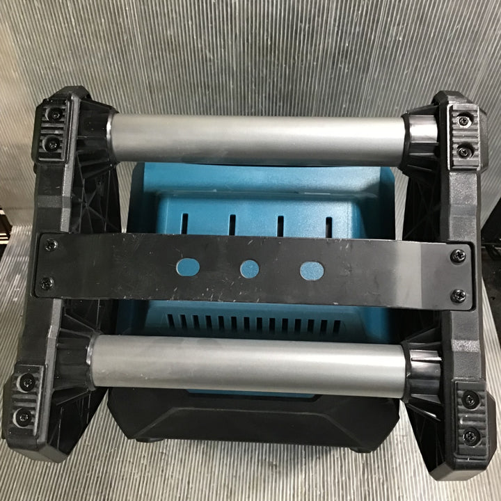 【中古美品/2024年製造】マキタ(makita) コードレススタンドライト ML004G【草加店】