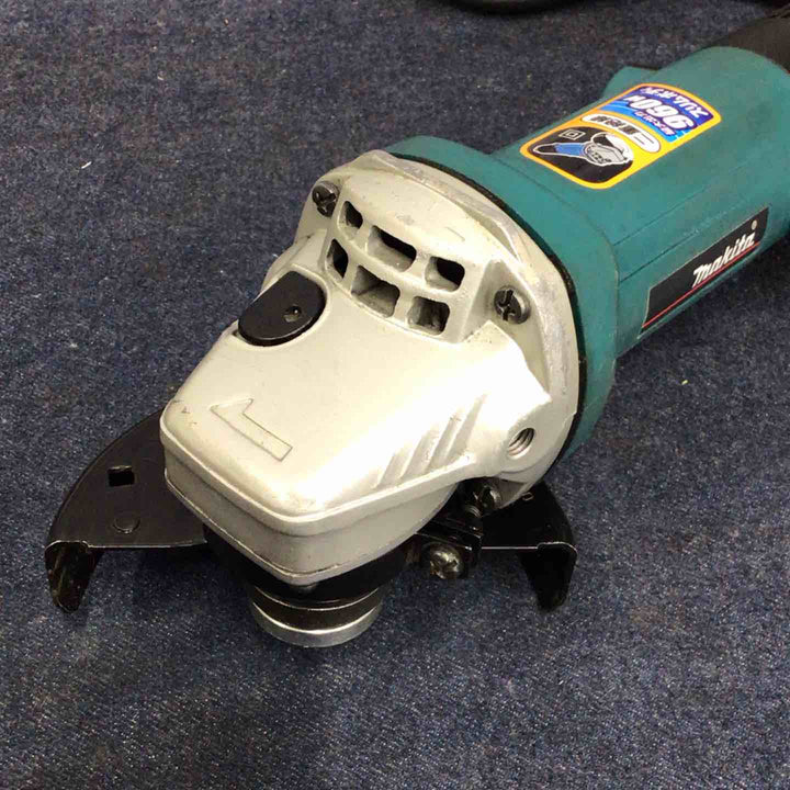 ☆マキタ(makita) 100mmディスクグラインダ 9533B【八潮店】