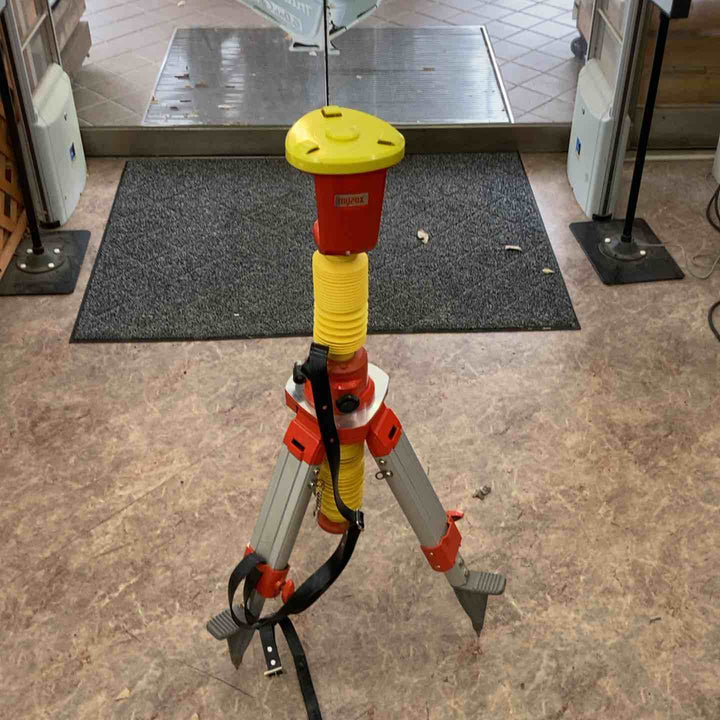 ◇マイゾックス(myzox) ニューエレベーター三脚 平面 5/8インチ NEL-18SL【所沢店】