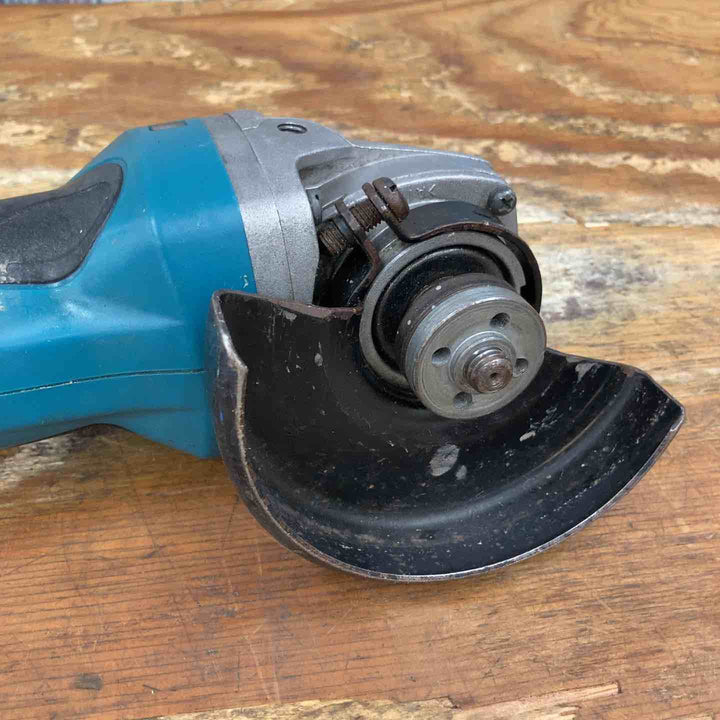 ☆マキタ(makita) 100mmコードレスディスクグラインダー GA400DZ【柏店】