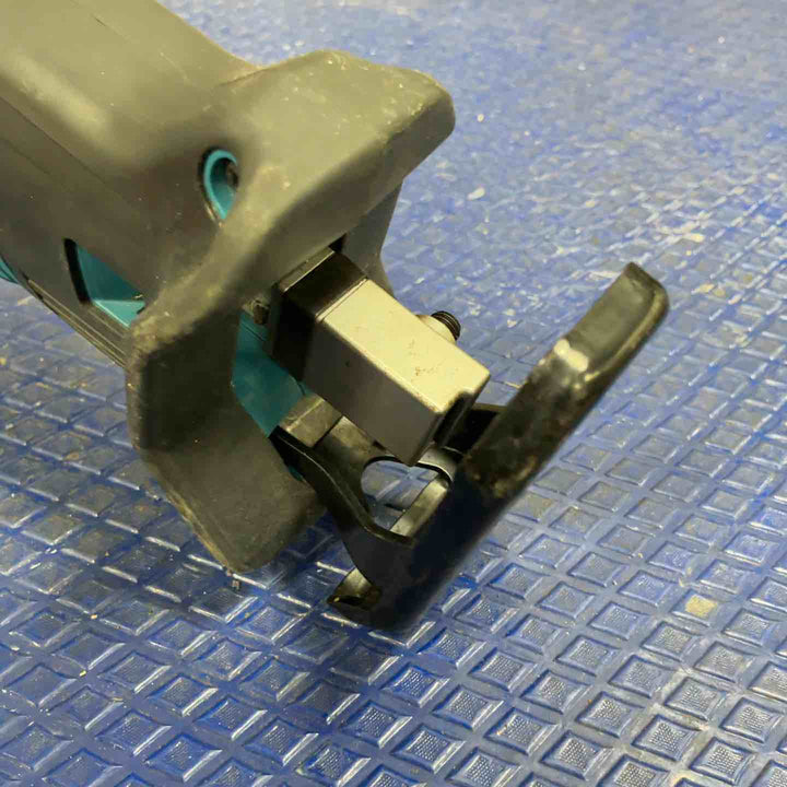 ★マキタ(makita) コードレスレシプロソー JR184DZ【草加店】