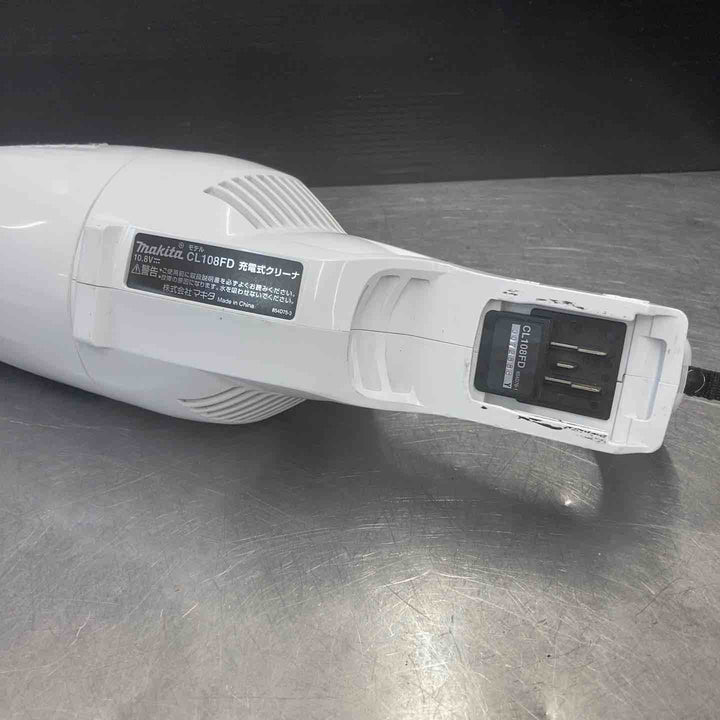 【中古品】 マキタ(makita) コードレスクリーナー CL108FDSHW バッテリー2個付き 【東大和店】
