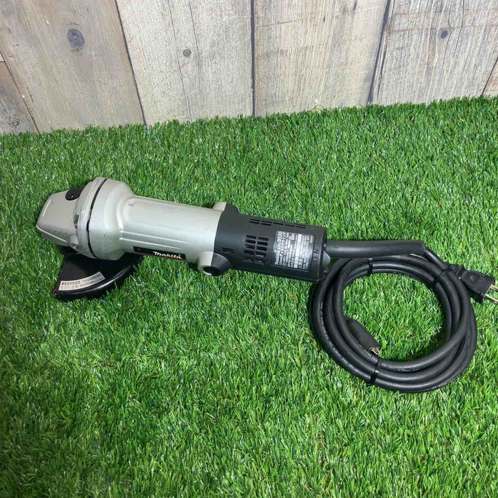 ◇マキタ(makita) 125mmディスクグラインダー 9535【戸田店】