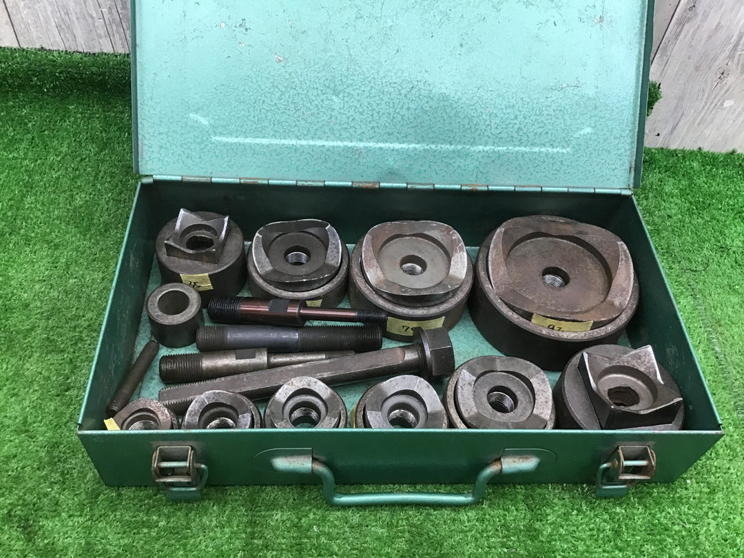 【中古品】油圧パンチダイスセット　角・丸パンチセット　10個　角2個(35～45mm)　丸8個(28～92mm)【富山店】◇N