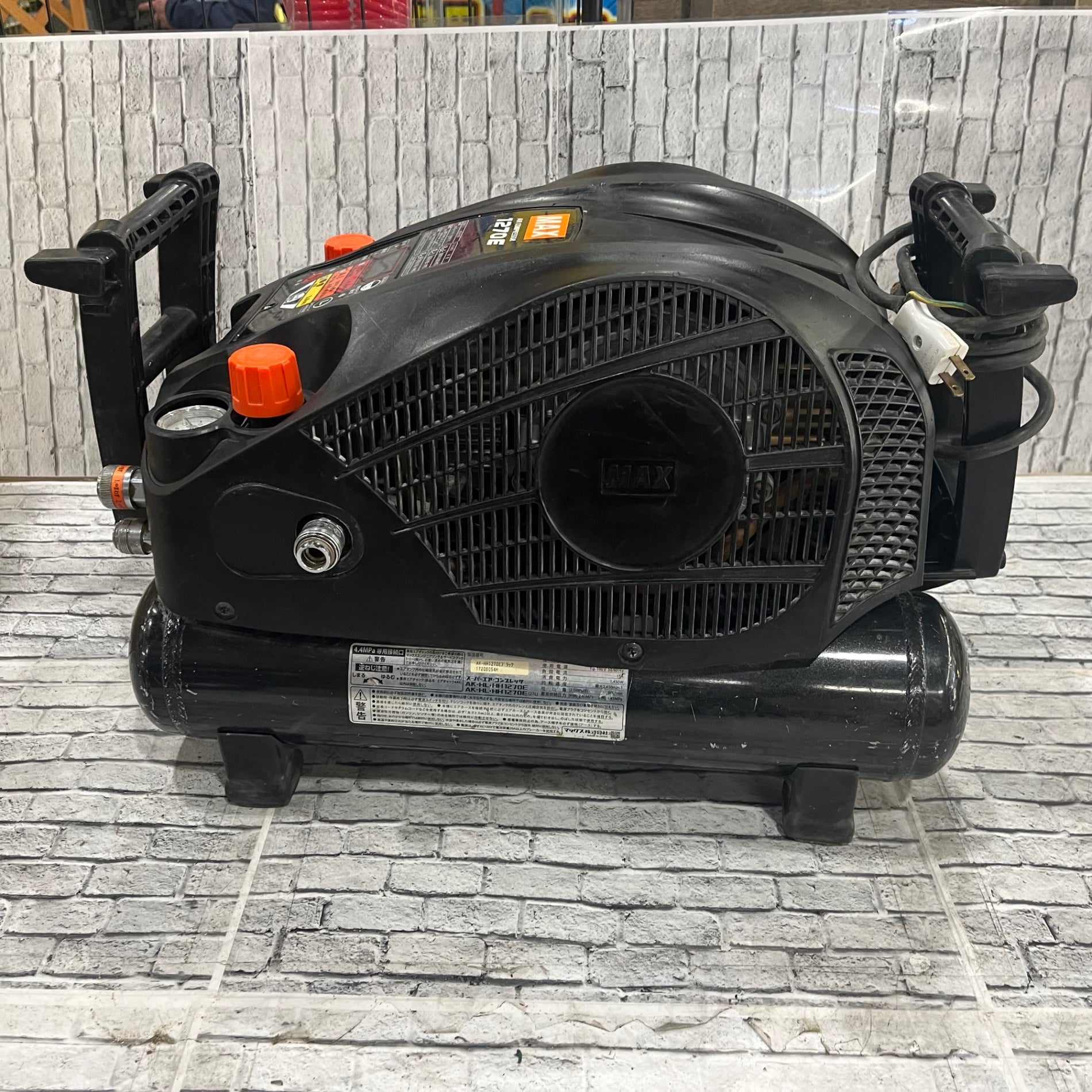 ☆マックス(MAX) エアコンプレッサー AK-HH1270E_ブラック【川口店