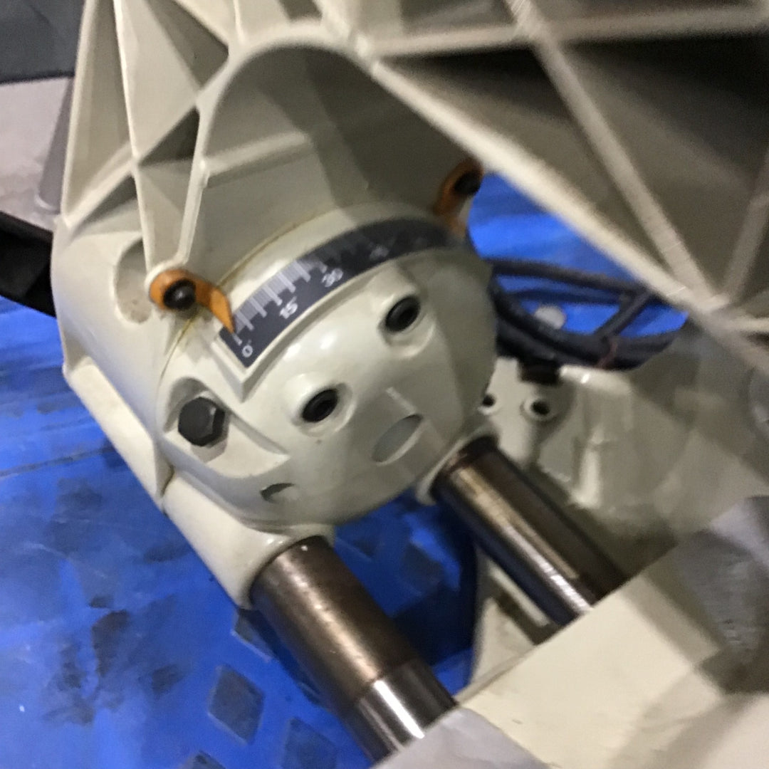 【中古品/店頭受取り限定】 マキタ (makita) スライド丸ノコ LS1213 【藤沢店】