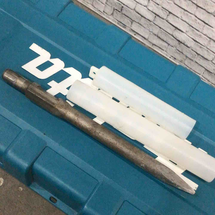 【店頭受取り限定】★マキタ(makita) 電動ハンマ HM1317C【川口店】