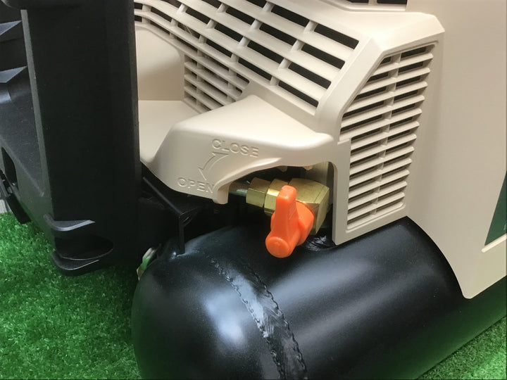 ★マックス(MAX) 高圧常圧兼用エアコンプレッサー AK-HL1310E_サンドベージュ【富山店】◇ﾚｼﾞ