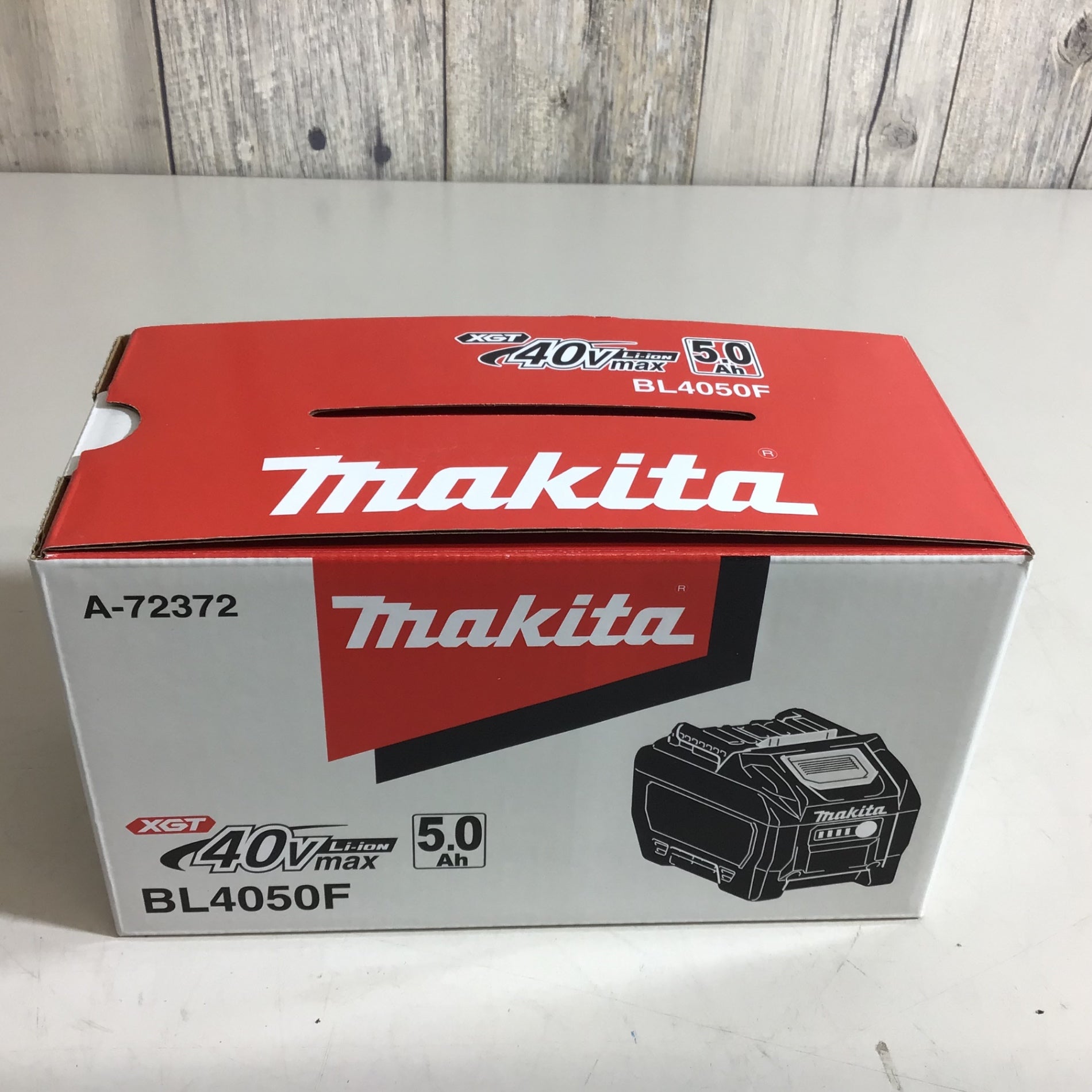 【未使用品】★マキタ(makita) リチウムイオンバッテリー 40V/5.0Ah BL4050F【戸田店】 ▽マキタ(makita) リチウムイオンバッテリー 40Vmax/5.0Ah BL4050F 2個