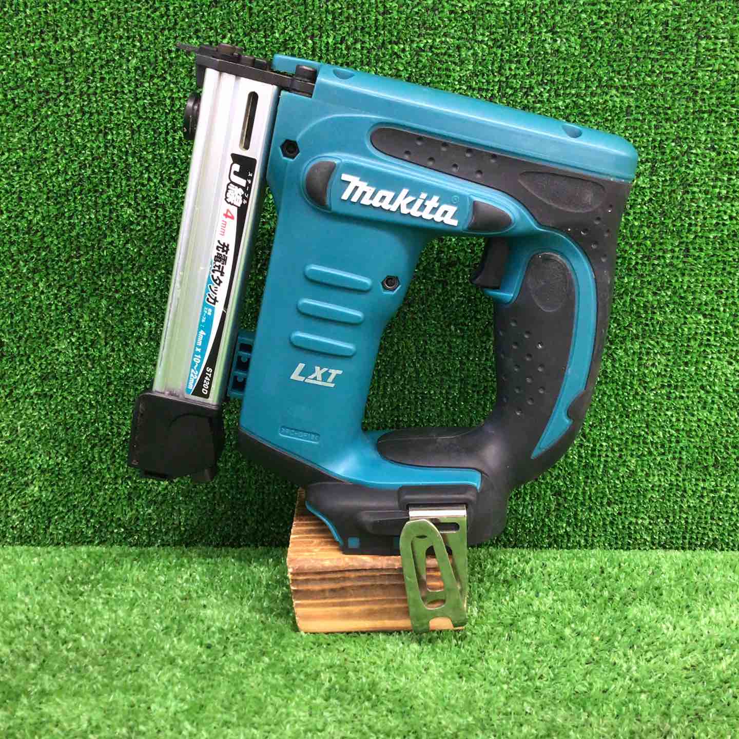 中古品】 マキタ/makita コードレスタッカー ST420DZ 【鴻巣店