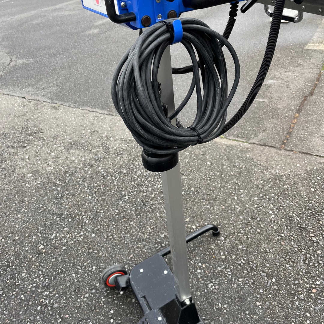 【中古品/店頭受取り限定】気高電機 塗装乾燥パネルヒーター QUICK-D CARBOmini KDH-C2-200 2017年製【東大和店】