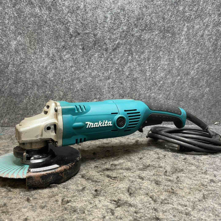 マキタ(makita) 150mm電子ディスクグラインダ GA6021C【桶川店】
