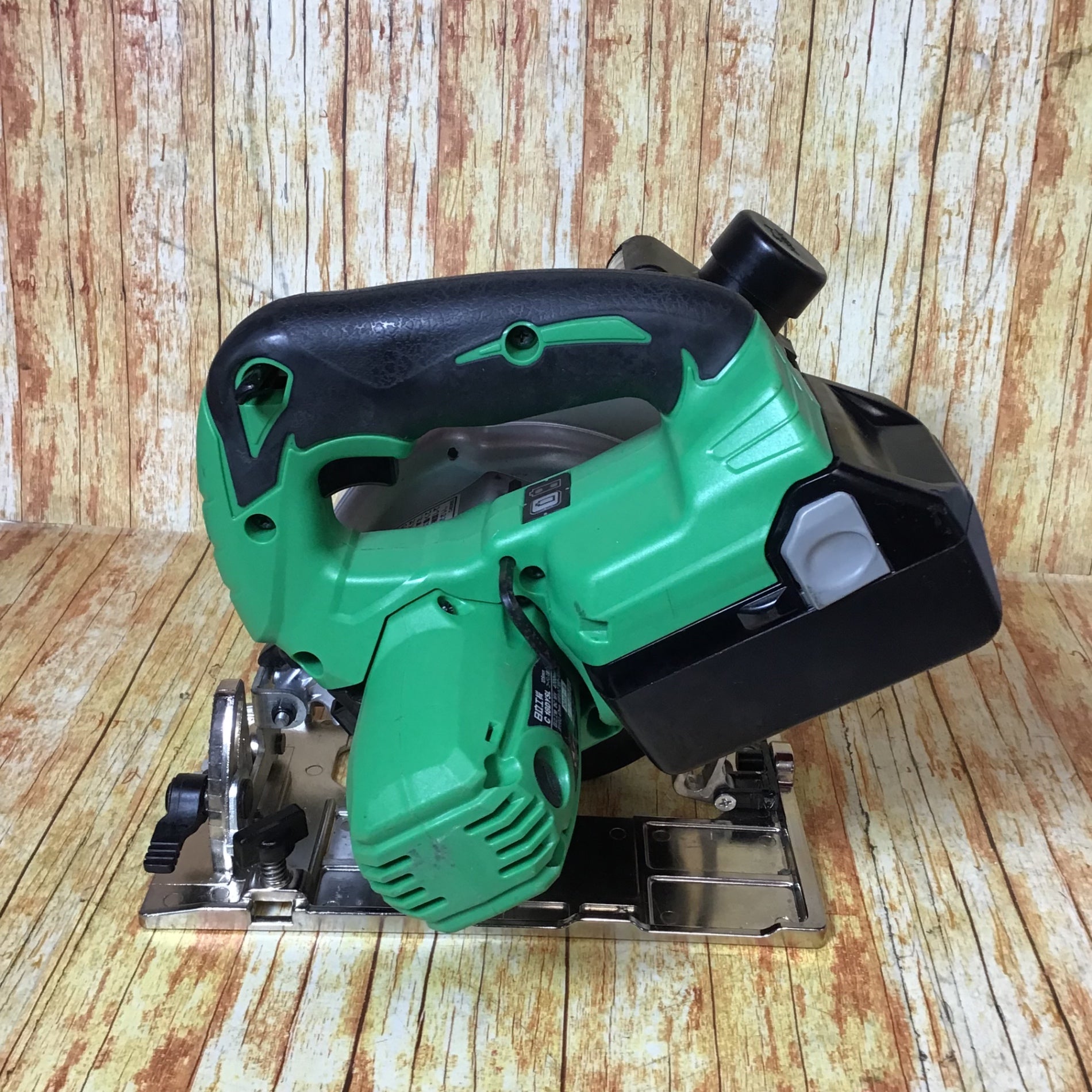 【中古品】ハイコーキ(HIKOKI ※旧:日立工機) コードレス丸のこ C18DBAL(NN)　動作確認済み【川越店】 ハイコーキ(HIKOKI ※旧:日立工機) コードレス集じん丸のこ C18DYSL(NN
