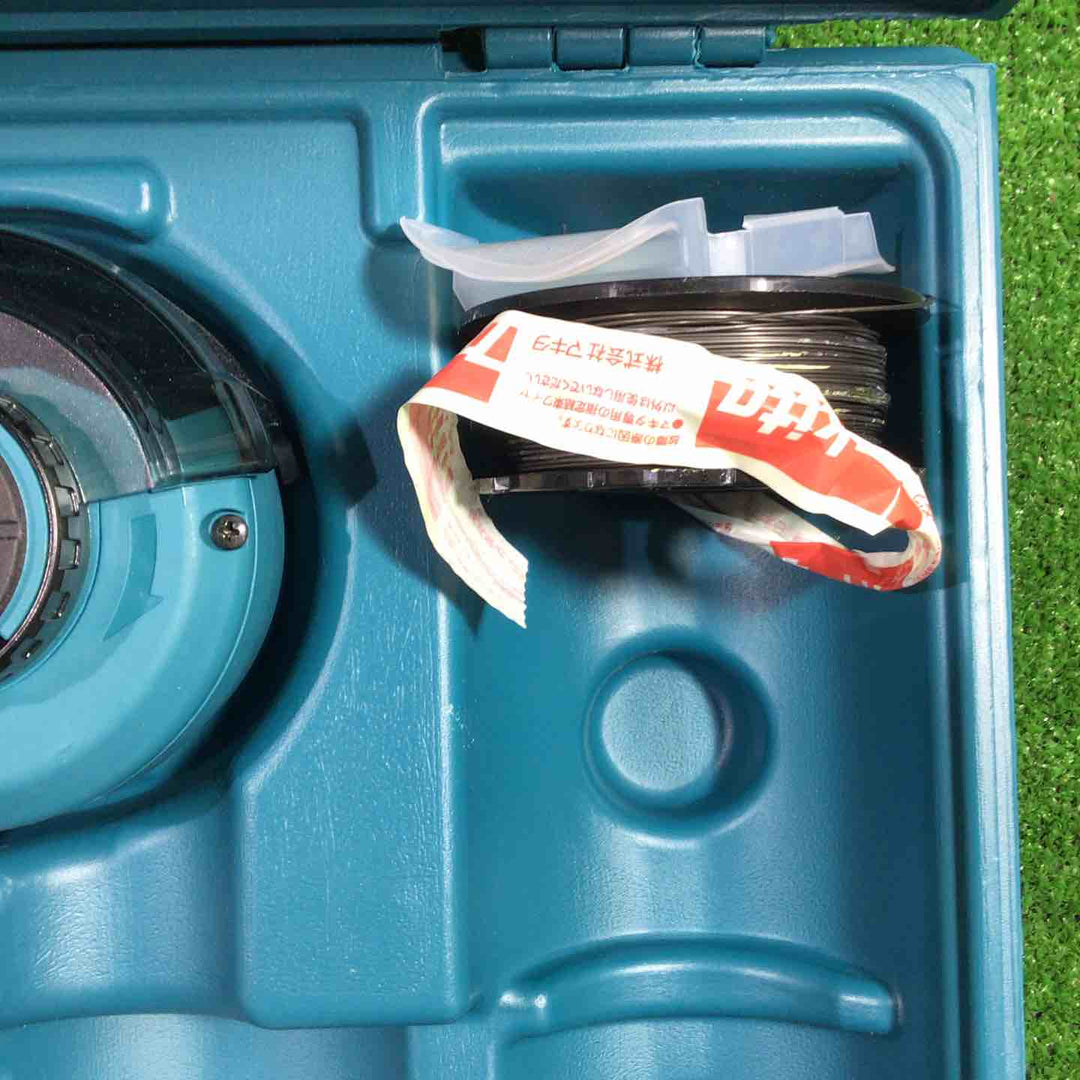 ★マキタ(makita) コードレス鉄筋結束機 リバータイア TR181DRGX【川口店】
