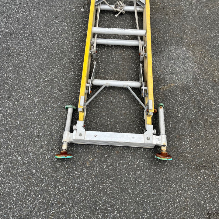 【中古品/店頭受取り限定】トーツー創研 FRP 2連梯子 2-71GFはしご 最大長7ｍ 2013年製【東大和店】