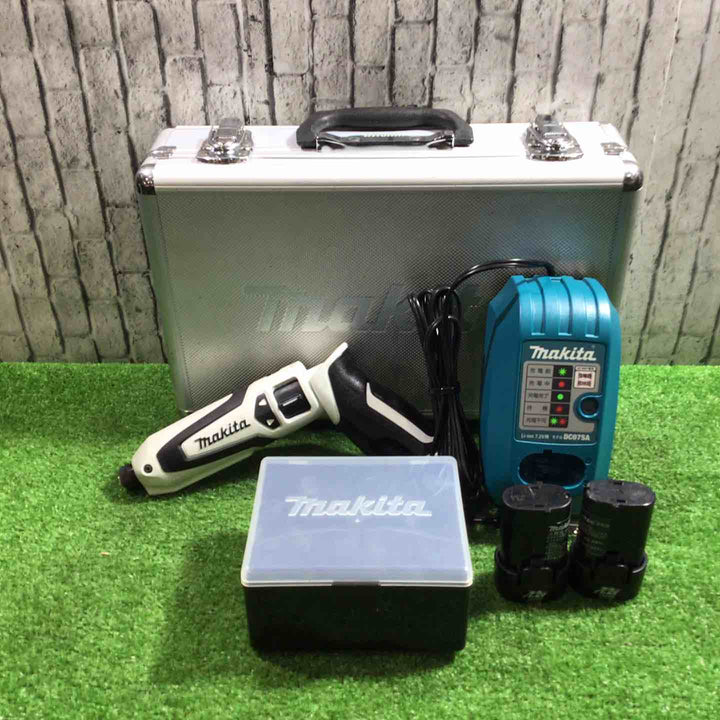 ☆マキタ(makita) コードレスペンインパクトドライバ TD021DSW【川口店】