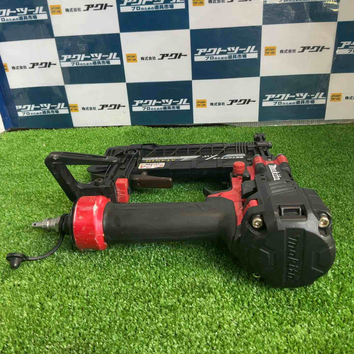 ★マキタ(makita) 高圧フロアタッカ AT451H【草加店】