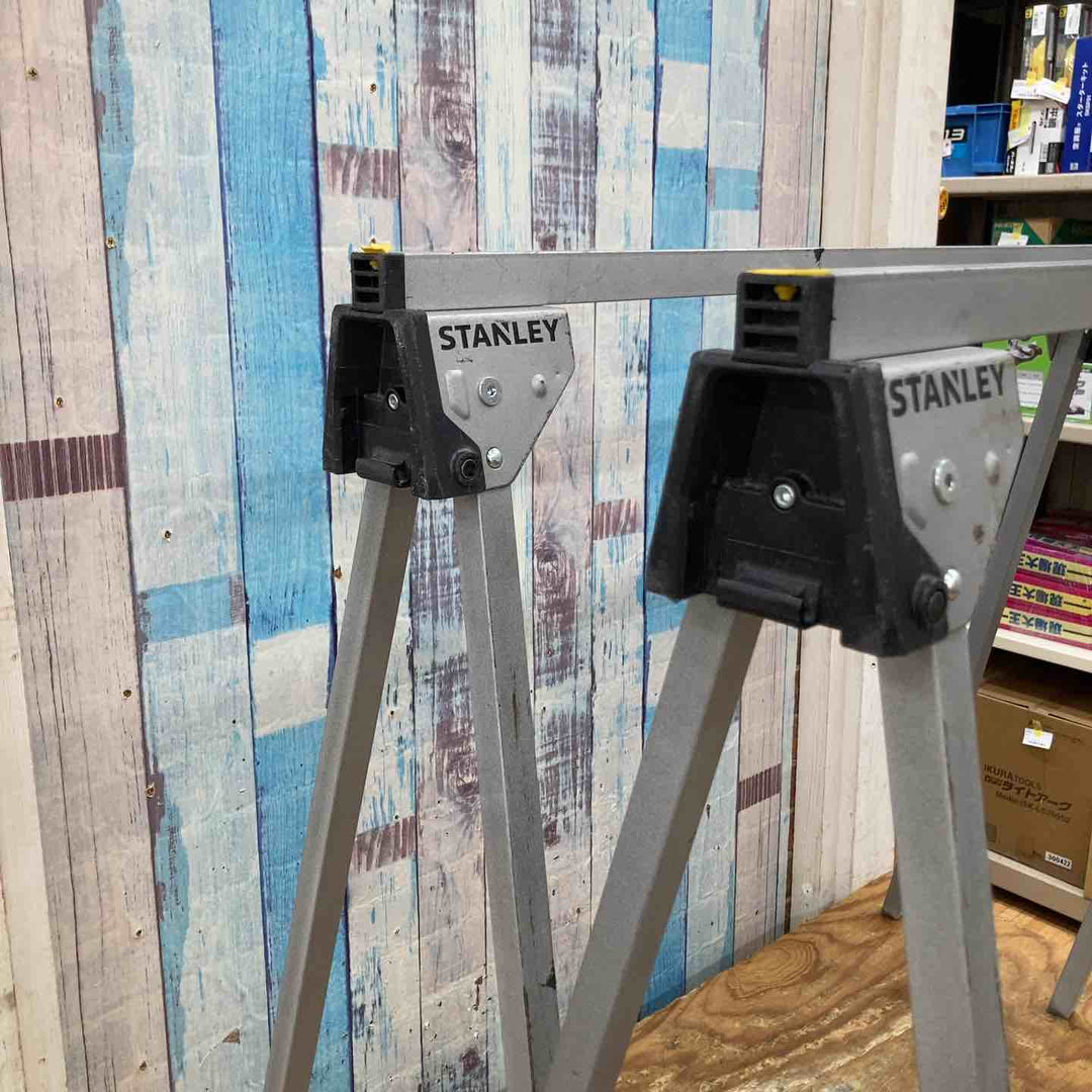 【中古品】スタンレー STANLEY ソーホース 折り畳み式 メタル 2脚１セット 作業台 車止め【柏店】