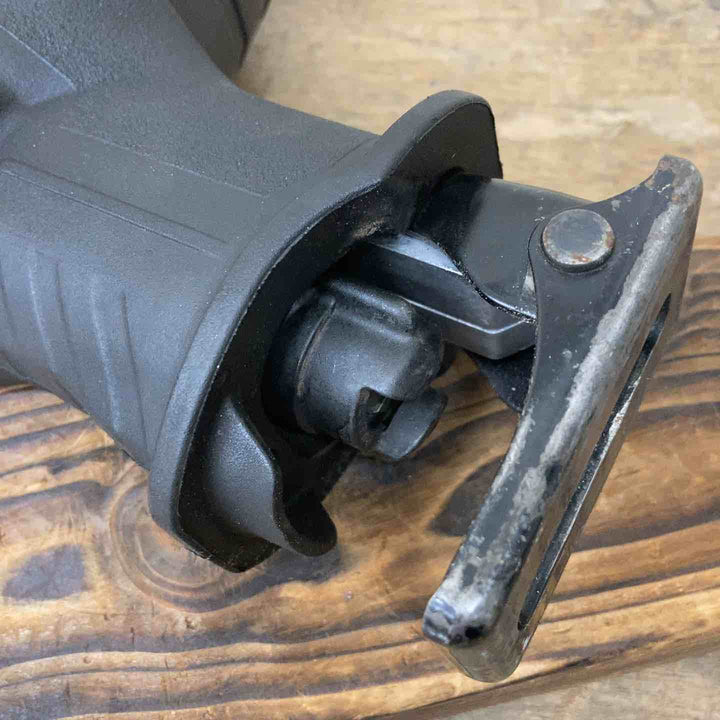 【中古品】☆マキタ(makita) コードレスレシプロソー 本体のみ JR188DZ 18V 本体のみ【柏店】