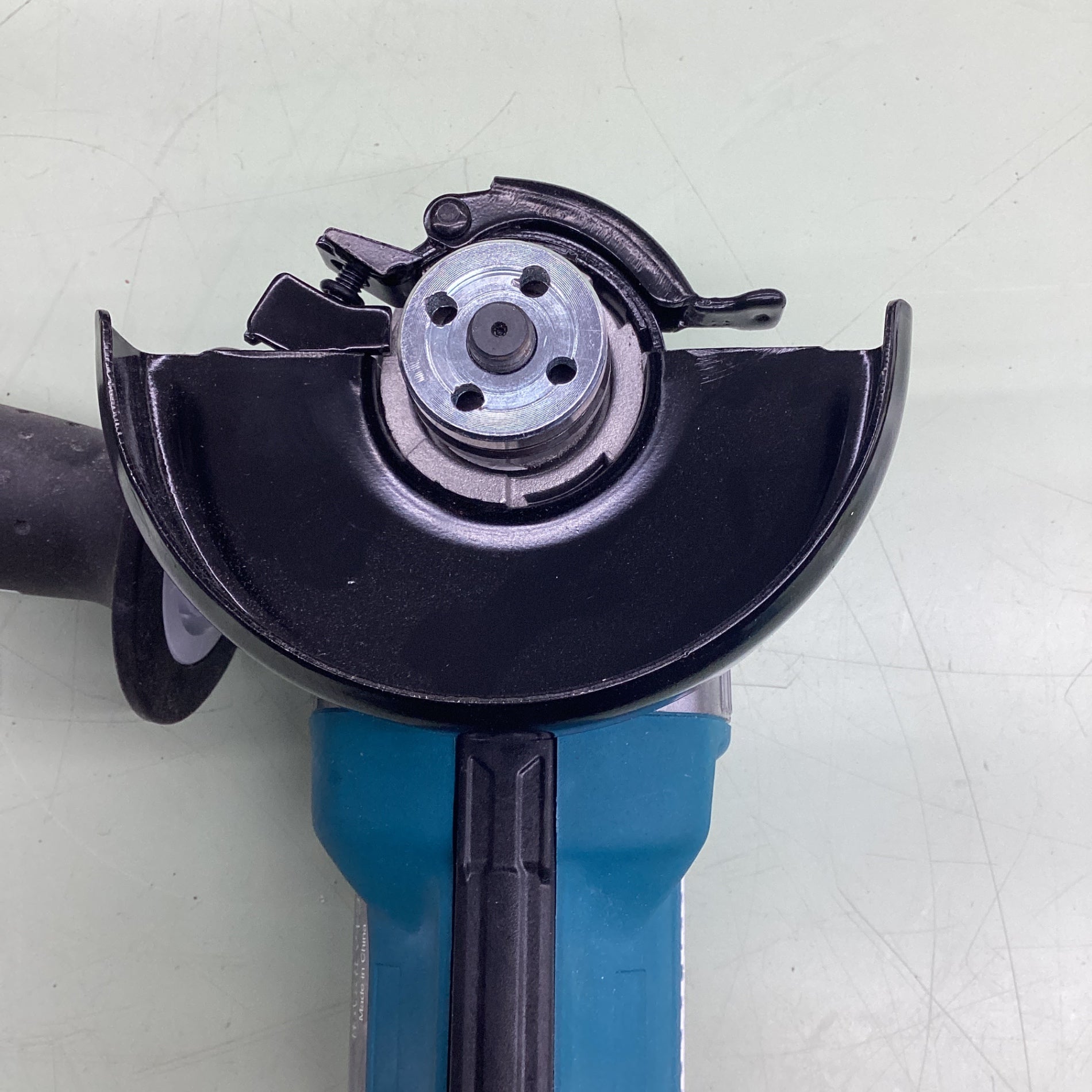 ☆マキタ(makita) 100mmコードレスディスクグラインダ GA019GZ