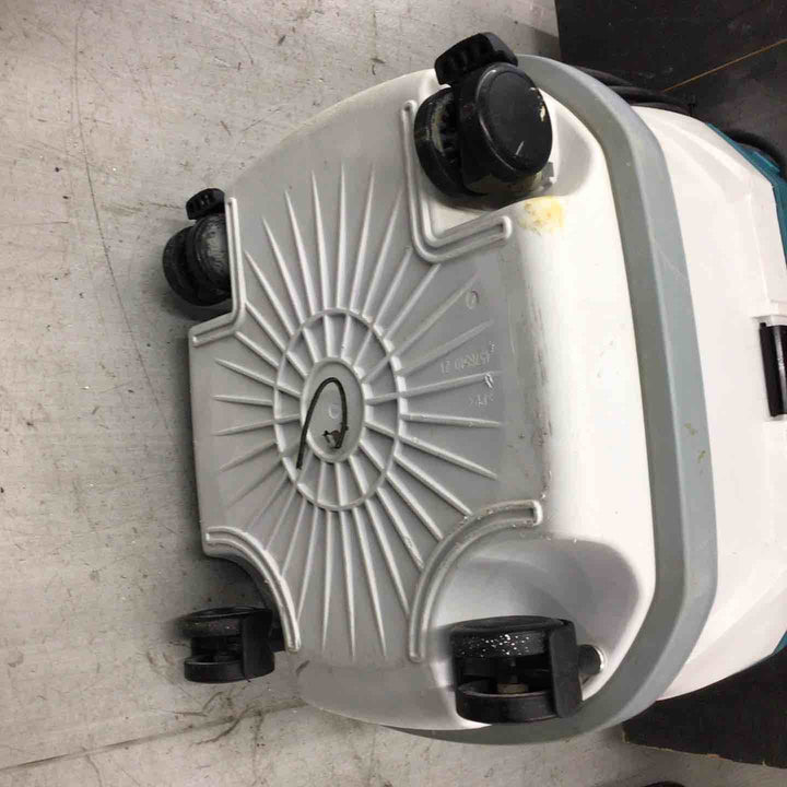 ★マキタ(makita) 集じん機 乾湿両用 VC0820【戸田店】