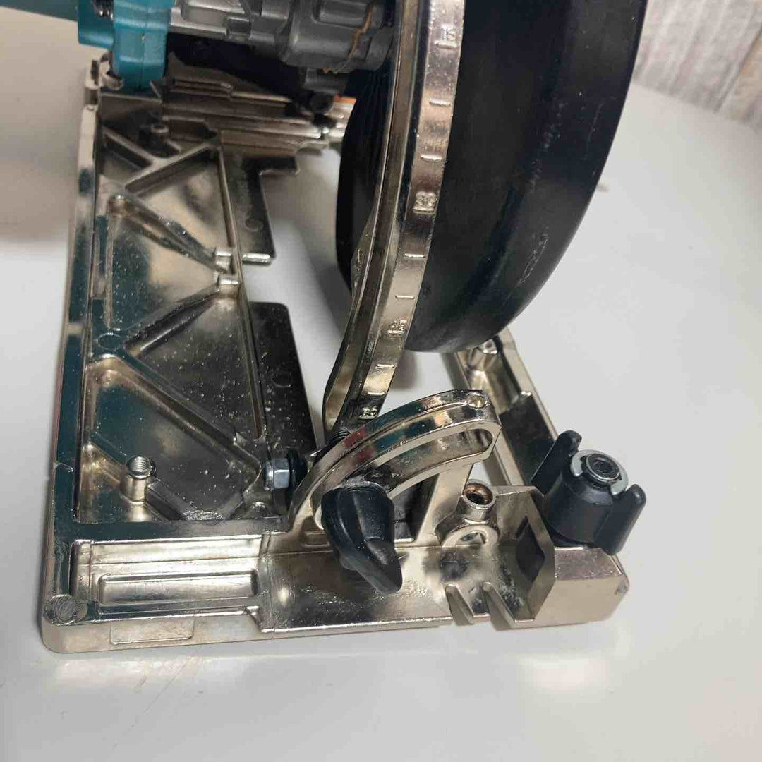 ★マキタ(makita) コードレス丸のこ HS001GZ　ケース付属、40V対応155㎜～165㎜対応【戸田店】