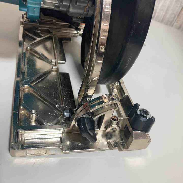 ★マキタ(makita) コードレス丸のこ HS001GZ　ケース付属、40V対応155㎜～165㎜対応【戸田店】